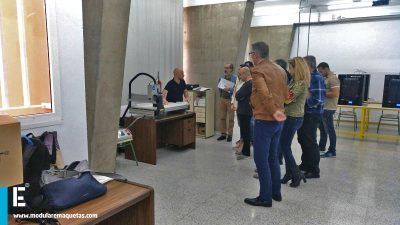 Curso de fabricación digital con fresadora CNC de pórtico para profesorado de secundaria